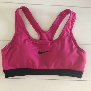 NWOT Nike Sports Bra